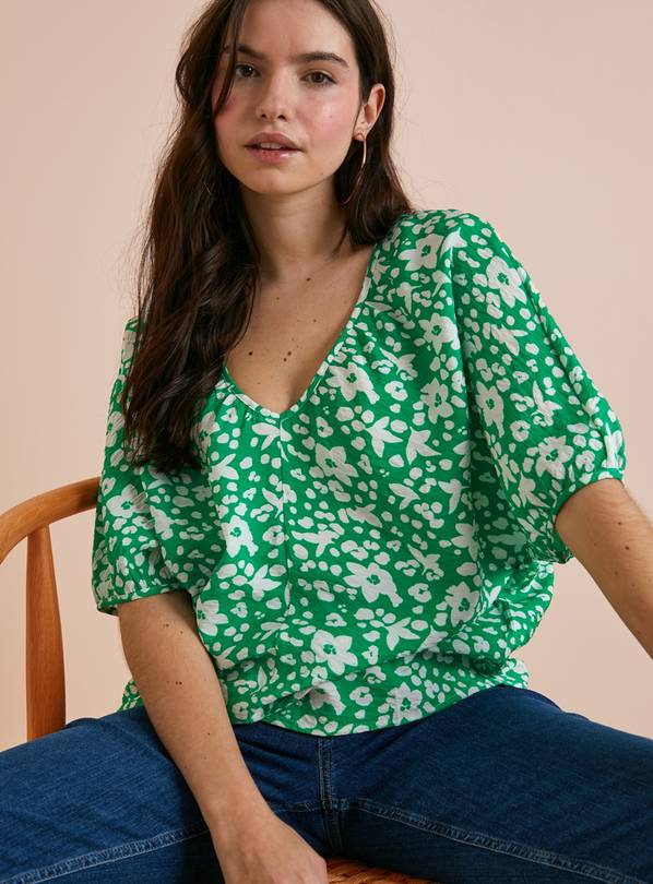 Everbelle Green Dotty Floral Relaxed Woven Top 12